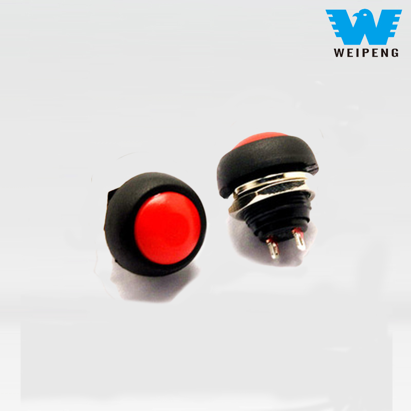 Interrupteur à bouton-poussoir de 22 mm, utilisant une « petite interface » pour exploiter un « grand modèle » dans le contrôle industriel